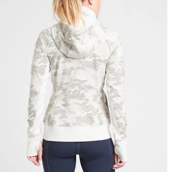 ATHLETA Triumph Hoodie Gypsum Camo Size Small - Picture 3 of 11